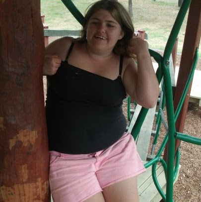 Alicia Mcdonald Photo 19