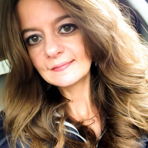 Aimee Lewis Photo 18