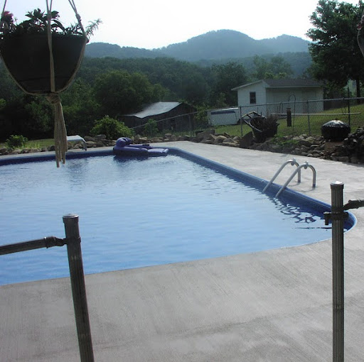 Larry Rowe Photo 5