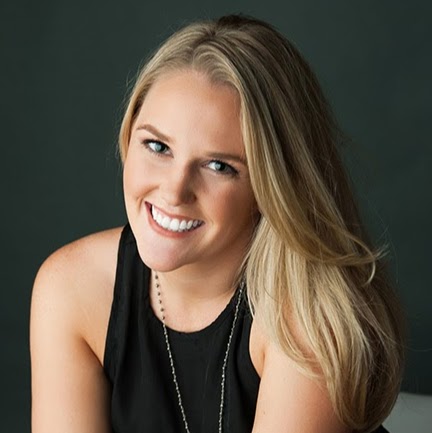 Caitlin Barry Photo 29