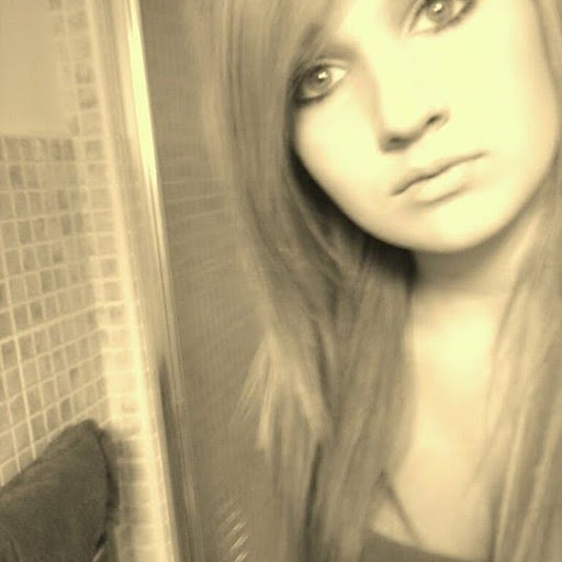 Jade Bennett Photo 8