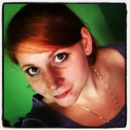 Kelly Ellis Photo 34
