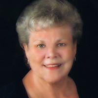 Rita Andrews Photo 27