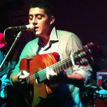Albert Vargas Photo 26