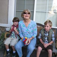Carolyn Simonds Photo 6