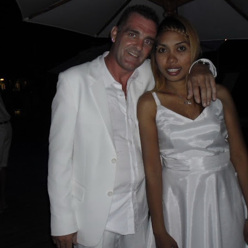 Tony Howe Photo 21