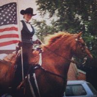 Kristi Hilliard Photo 26