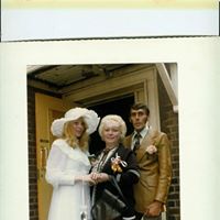 Julie Glynn Photo 25