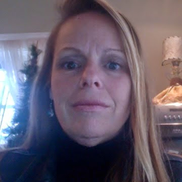 Ann Stevens Photo 34