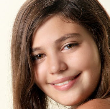 Sara Gross Photo 20