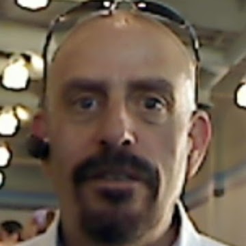 Larry Bloom Photo 27