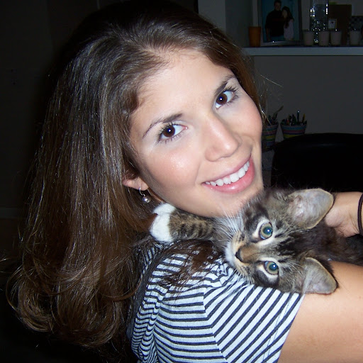 Amanda Edwards Photo 26