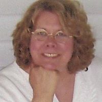 Carol Munro Photo 30