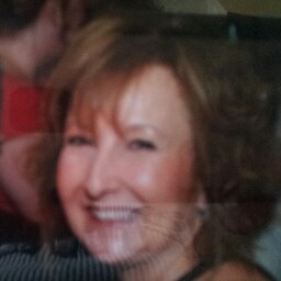 Denise Fields Photo 7