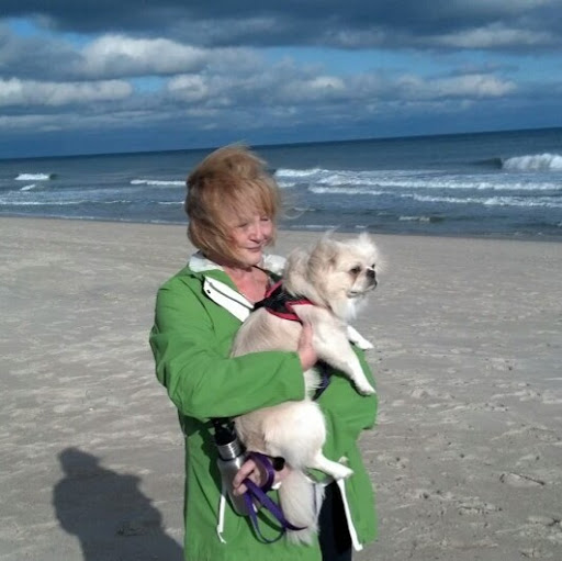 Mary Calhoun Photo 33