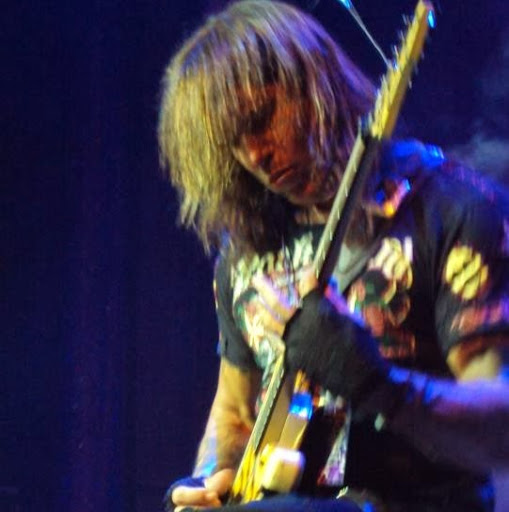 George Lynch Photo 53