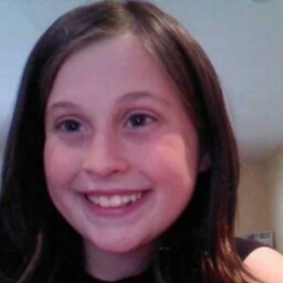 Emily Hatch Photo 34