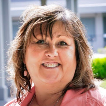 Laurie Callahan Photo 8