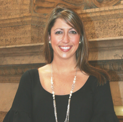 Amy Askew Photo 25