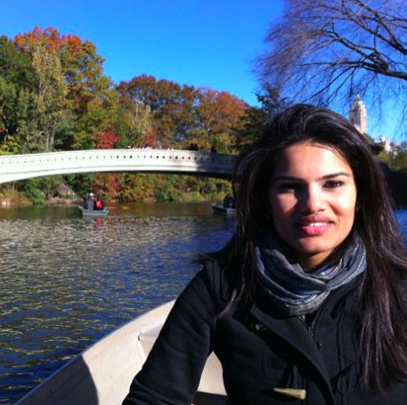 Sarah Khan Photo 47