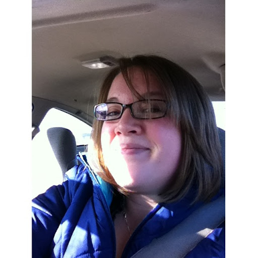 Danielle Myers Photo 15