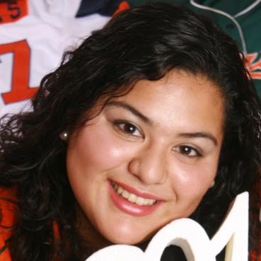 Julia Ortiz Photo 19