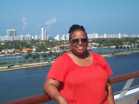Karen Strong Photo 35