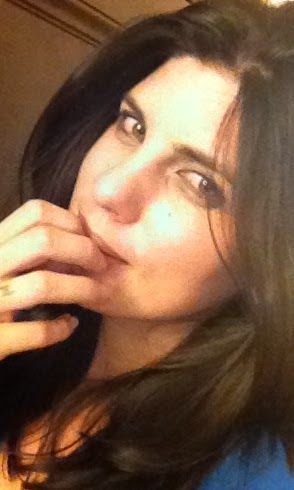 Leah Marks Photo 31
