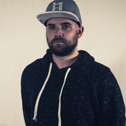 Evan Weiss Photo 33