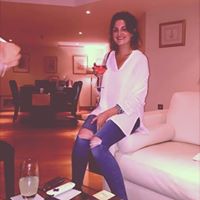 Holly Nicholas Photo 22