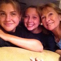 Denise Reynolds Photo 33