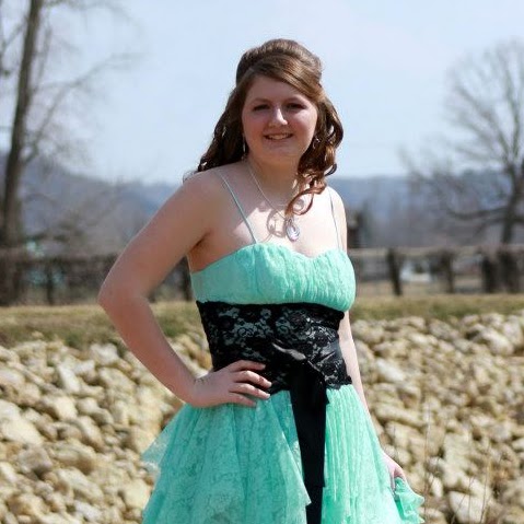 Rachel Redding Photo 14