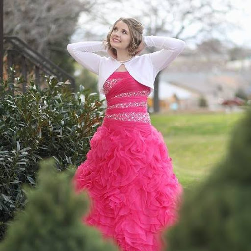 Stephanie Rust Photo 35