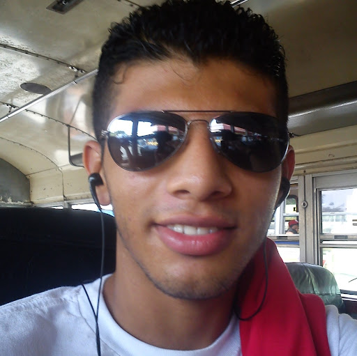 Josue Moncada Photo 6