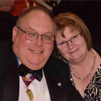 Lynda Griffith Photo 21