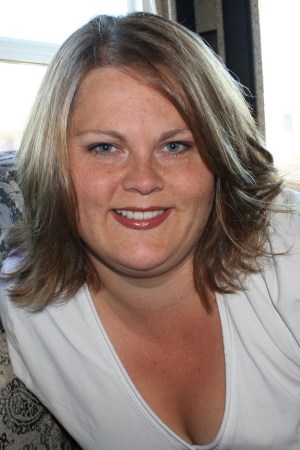 Kim Cameron Photo 13