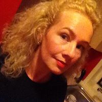 Alison Lyons Photo 11
