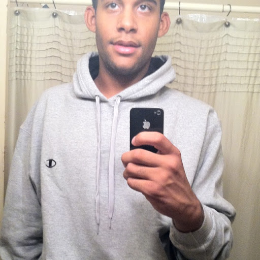 Aaron Sawyer Photo 29