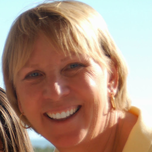 Janet Wakefield Photo 32
