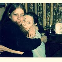 Tina Kelly Photo 10