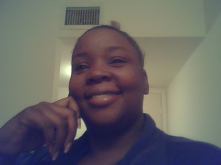 Erica Hall Photo 15