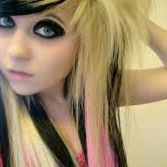 Eva Hudson Photo 9