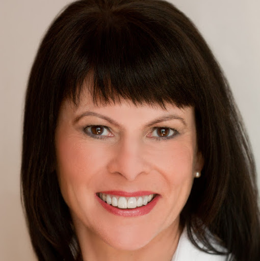 Julie Danis Photo 2