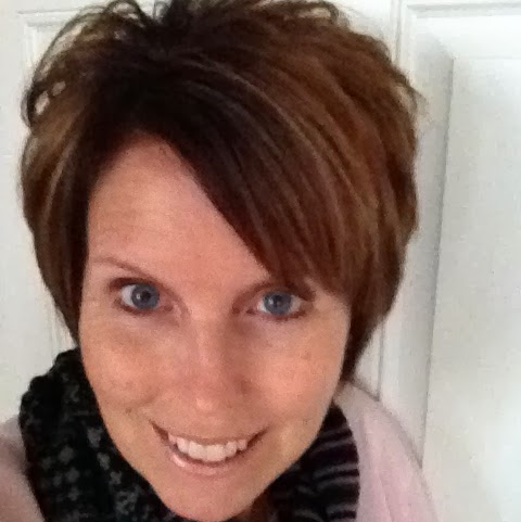 Michelle Forster Photo 21