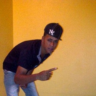 Robin Ruiz Photo 33