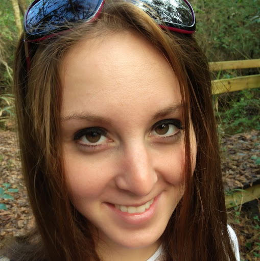 Samantha Robbins Photo 16