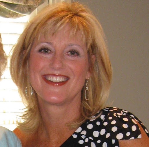 Julie Rich Photo 37