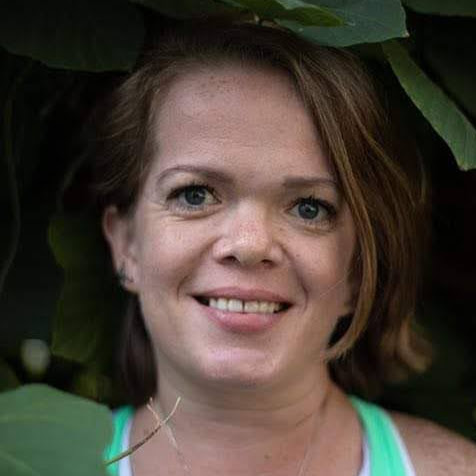 Angela Thomas Photo 33