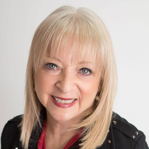 Susan King Photo 27