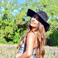 Nicole Delgado Photo 30
